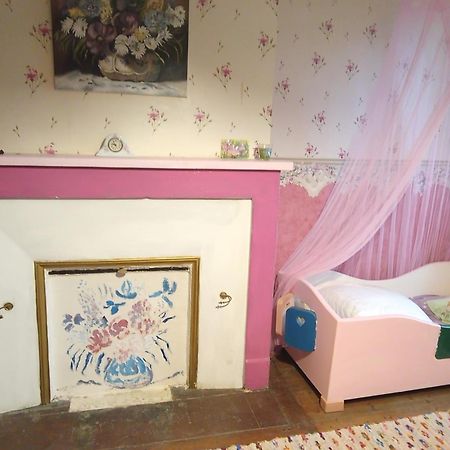 La Grille Fleurie, Chambres D'Hote Chez L'Habitant Arthonnay ภายนอก รูปภาพ